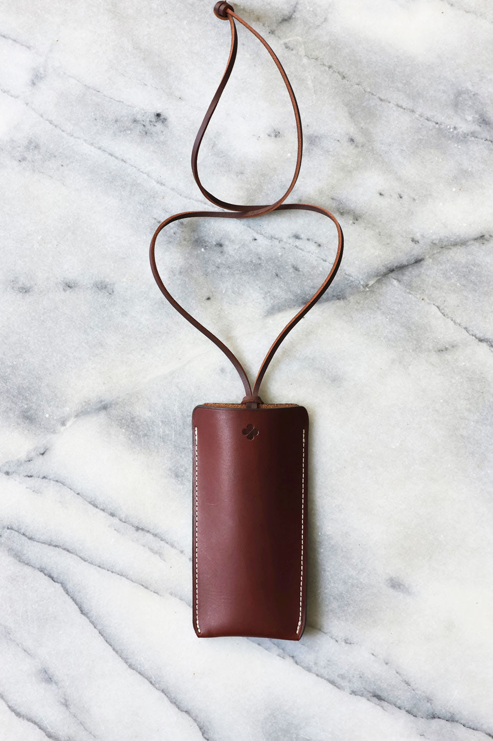 Étui à lunettes en cuir brun - Main Image