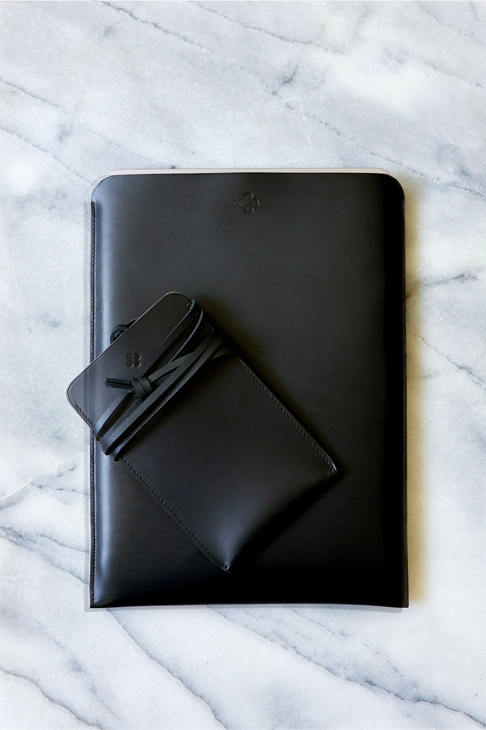 pochette ordinateur 13 pouces cuir lisse vertical
