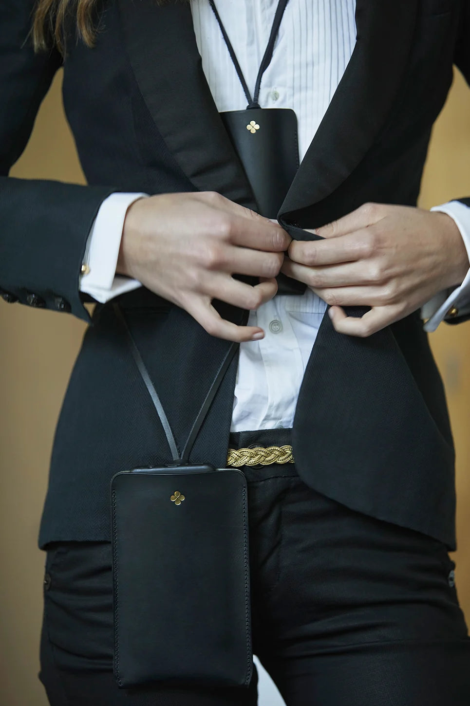 Pochette à téléphone femme noire & or | Édition spéciale