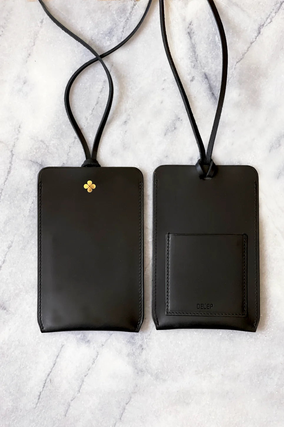 pochette telephone cuir noir or