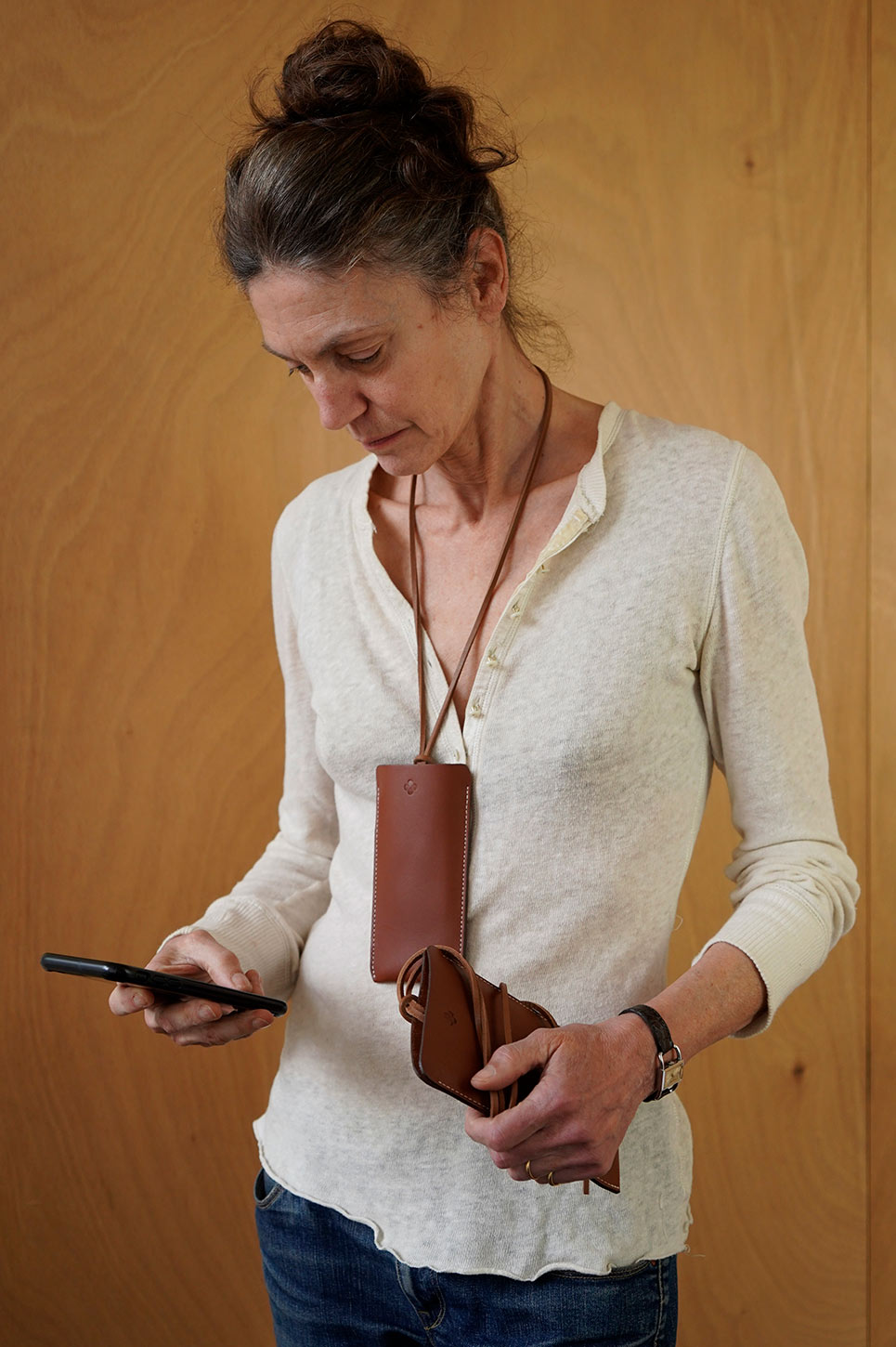 women's brown leather glasses case