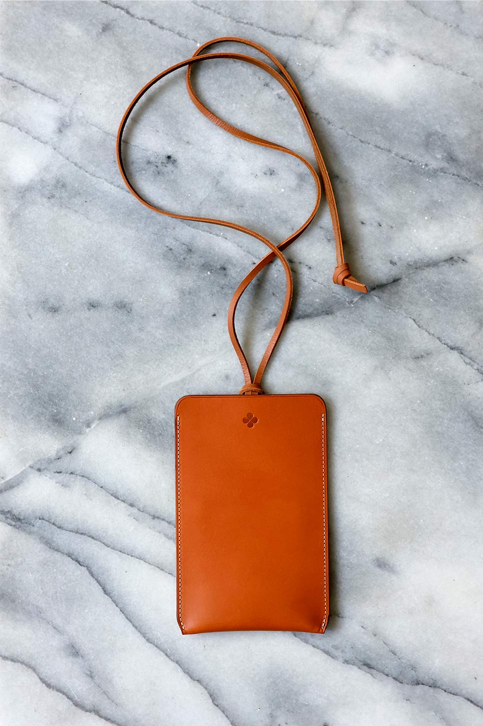 tan leather phone case